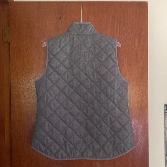 NWOT Old Navy Quilted Vest - Picture 3 of 4